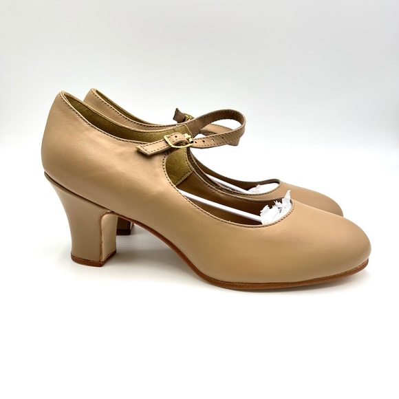 Capezio Shoes Capezio 653 Womens Manhattan Character Caramel Tan